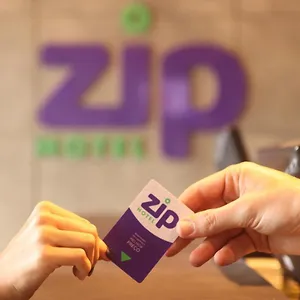 Zip Hotel